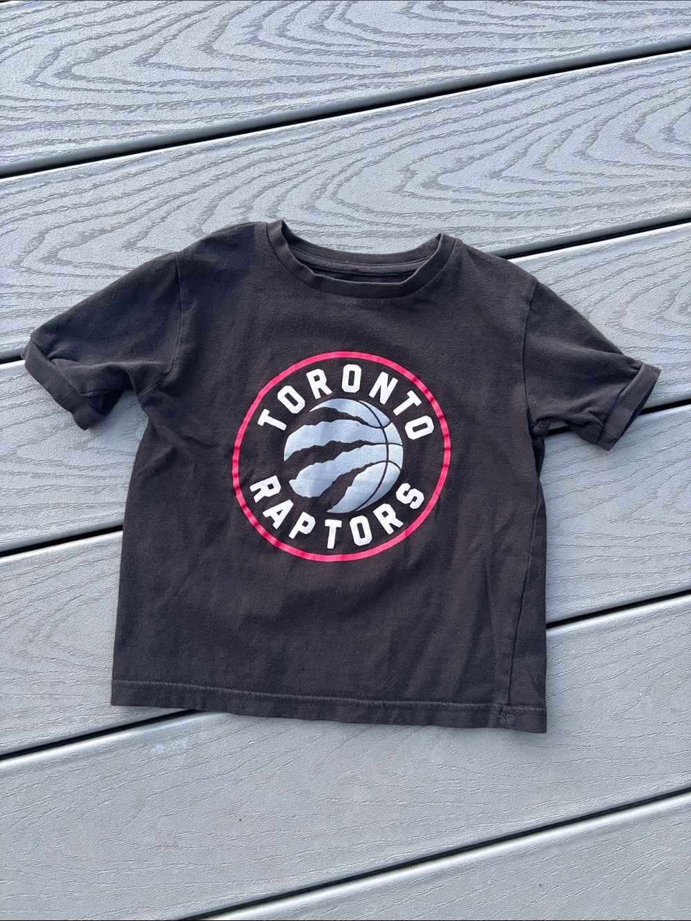 Toronto Raptors T-shirt, size 4-5T